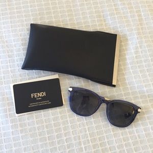 Women’s Fendi sunglasses (model ff 0021/s)